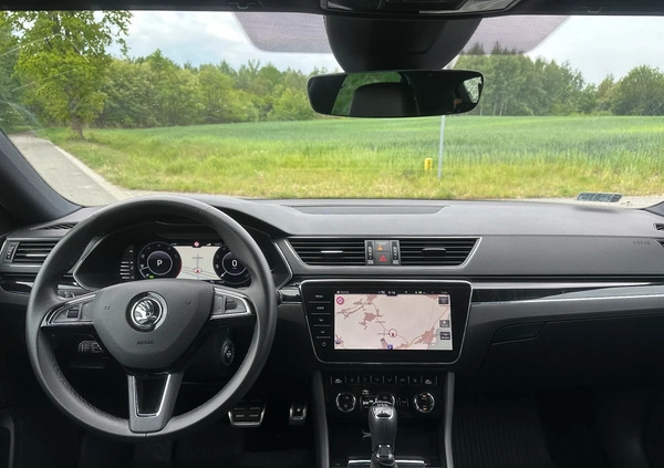 Skoda Superb cena 156000 przebieg: 48500, rok produkcji 2019 z Dobrodzień małe 407